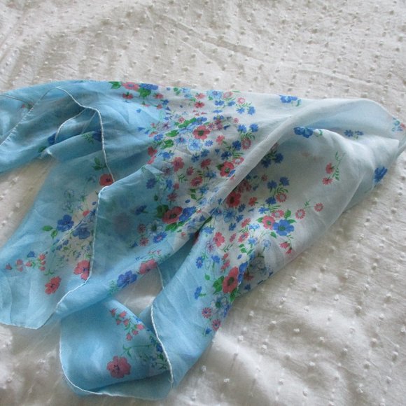Vintage Accessories - Field of flowers 1950's silk scarf